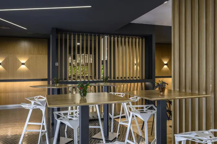 Hotel Amande Hustopeče — sklenářská realizace SKLOMONT, fotografie 11