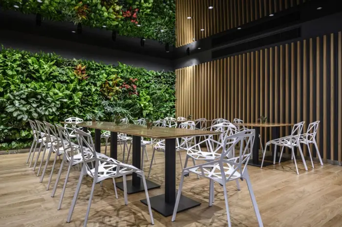 Hotel Amande Hustopeče — sklenářská realizace SKLOMONT, fotografie 23