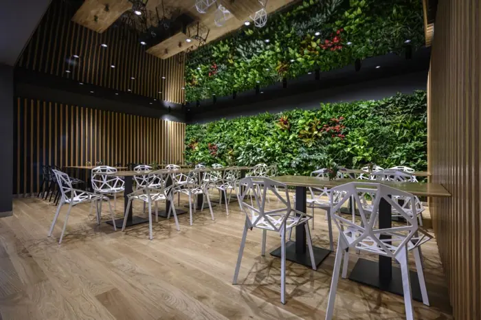 Hotel Amande Hustopeče — sklenářská realizace SKLOMONT, fotografie 24